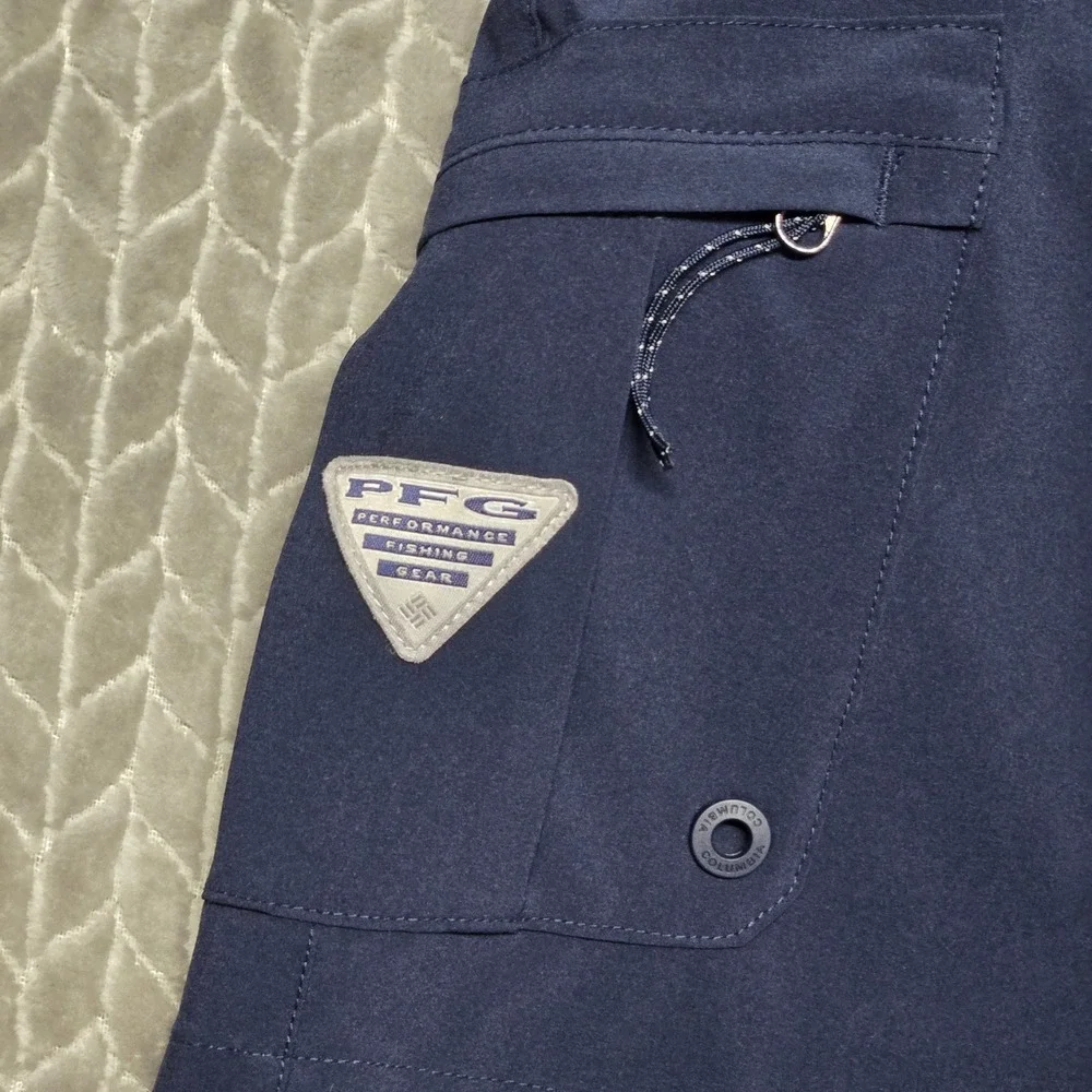 Columbia PFG Mens Navy Blue Performance‎ Fishing Cargo Shorts 36W 8L XM8501 EUC